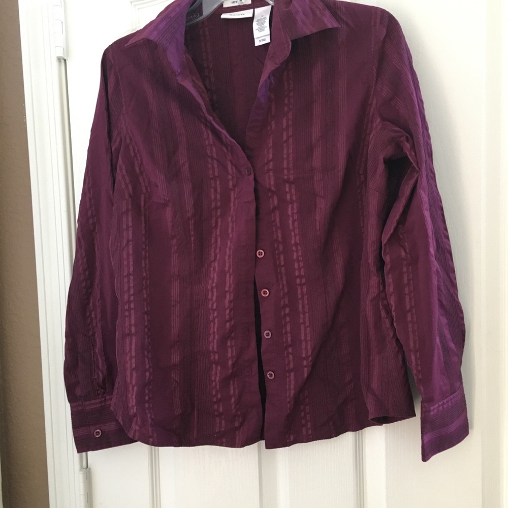 FINAL MARKDOWN Ladies Liz & co blouse medium